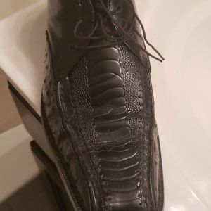 Dress shoes